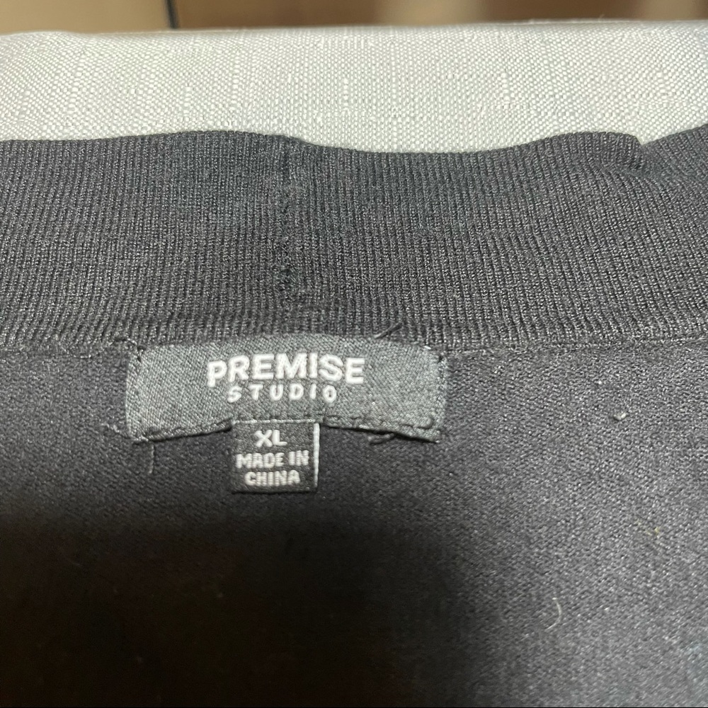 Premise Studio black shrug sz XL - Picture 3 of 6